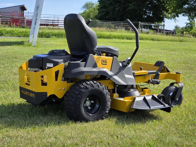 Image of Hustler Raptor equipment image 3