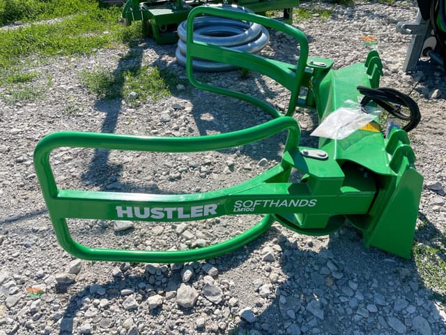 Image of Hustler Softhands LM100 equipment image 1