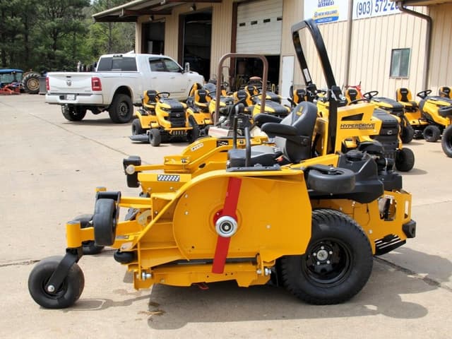 Image of Hustler Super 104 equipment image 3