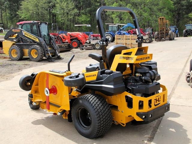 Image of Hustler Super 104 equipment image 4