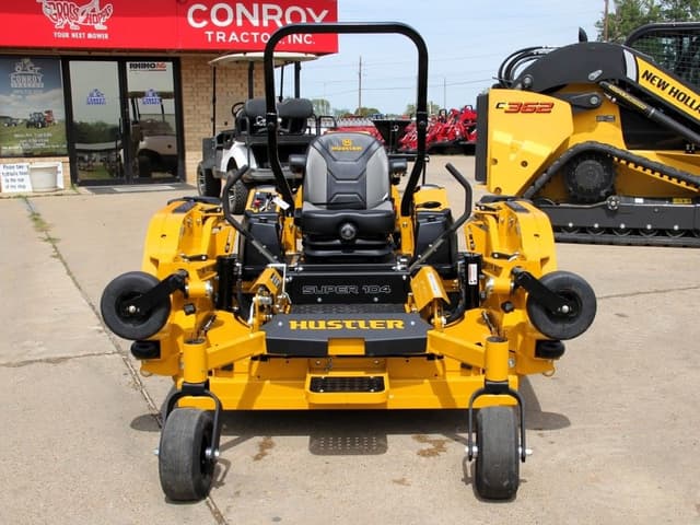 Image of Hustler Super 104 equipment image 1