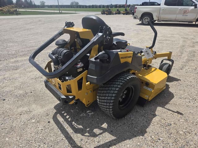 Image of Hustler Super Z equipment image 2