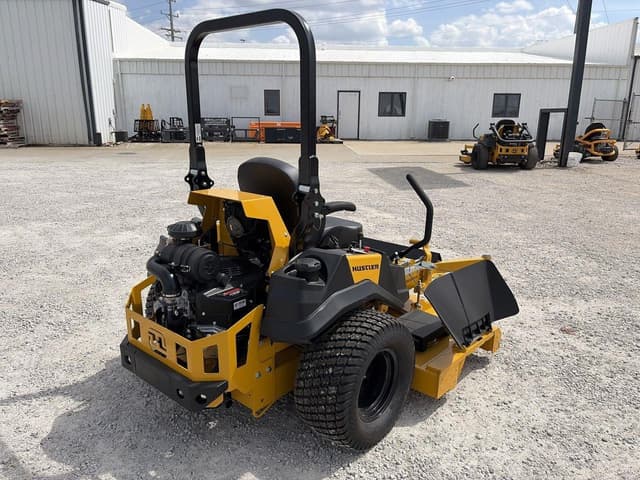 Image of Hustler Super Z equipment image 2