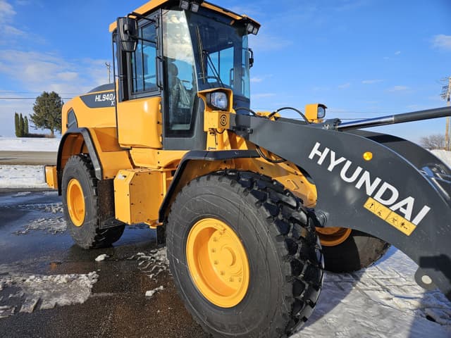 Image of Hyundai HL940AXT equipment image 4