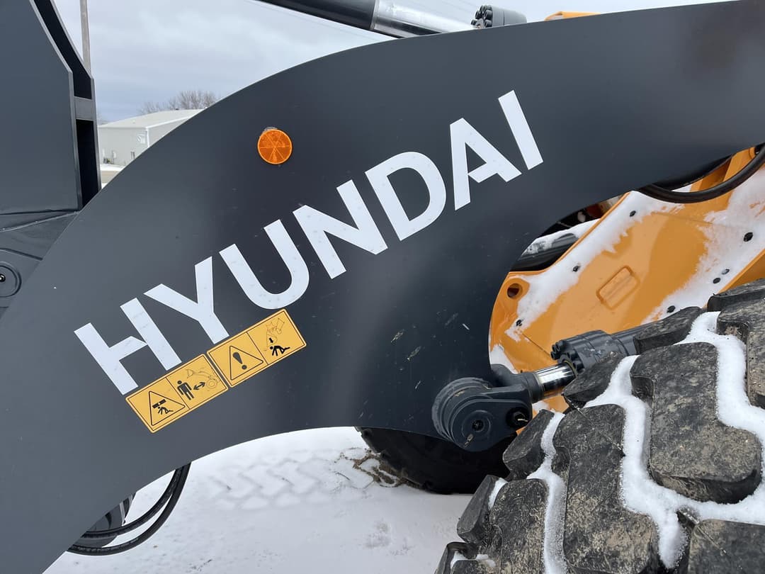 Image of Hyundai HL940AXT Image 1