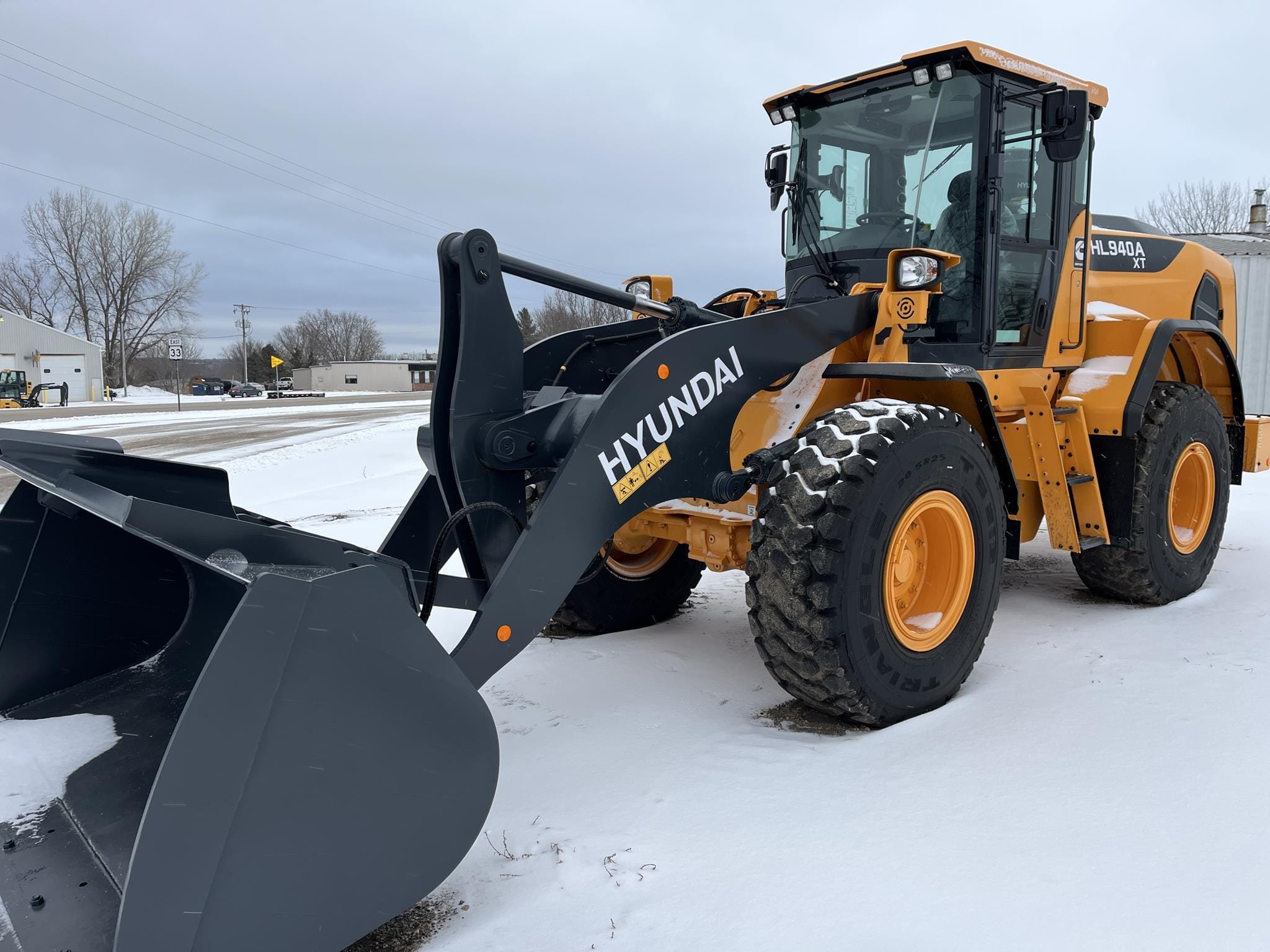 2026 Hyundai HL940AXT Equipment Image0