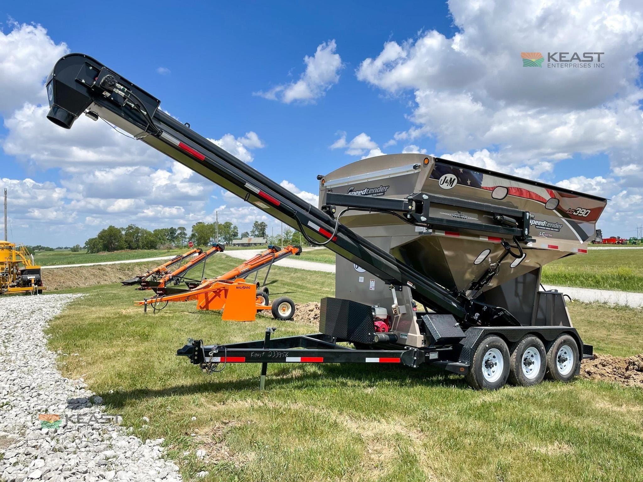 2026 J&M 390ST Equipment Image0