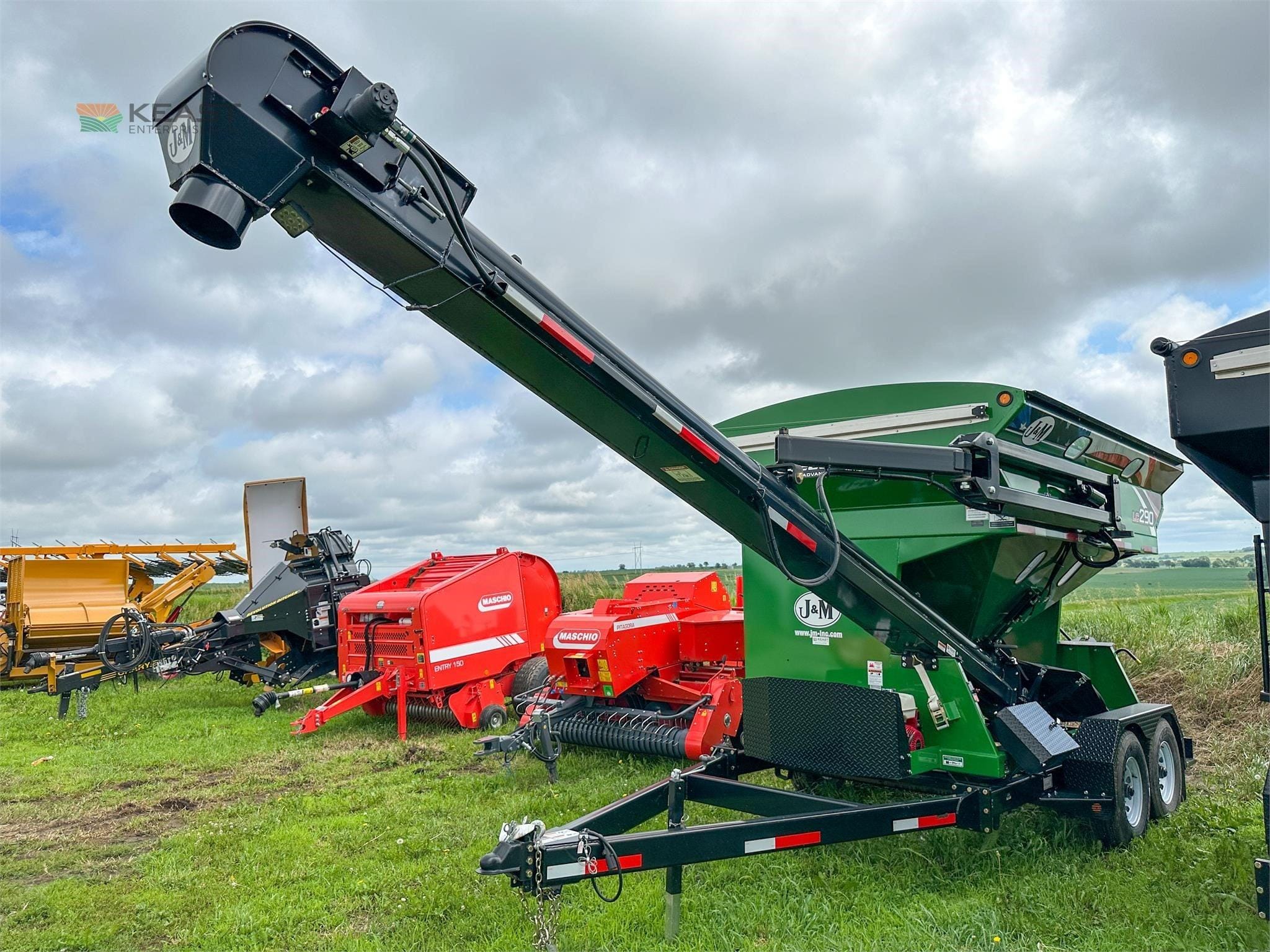 2026 J&M LC290 Equipment Image0