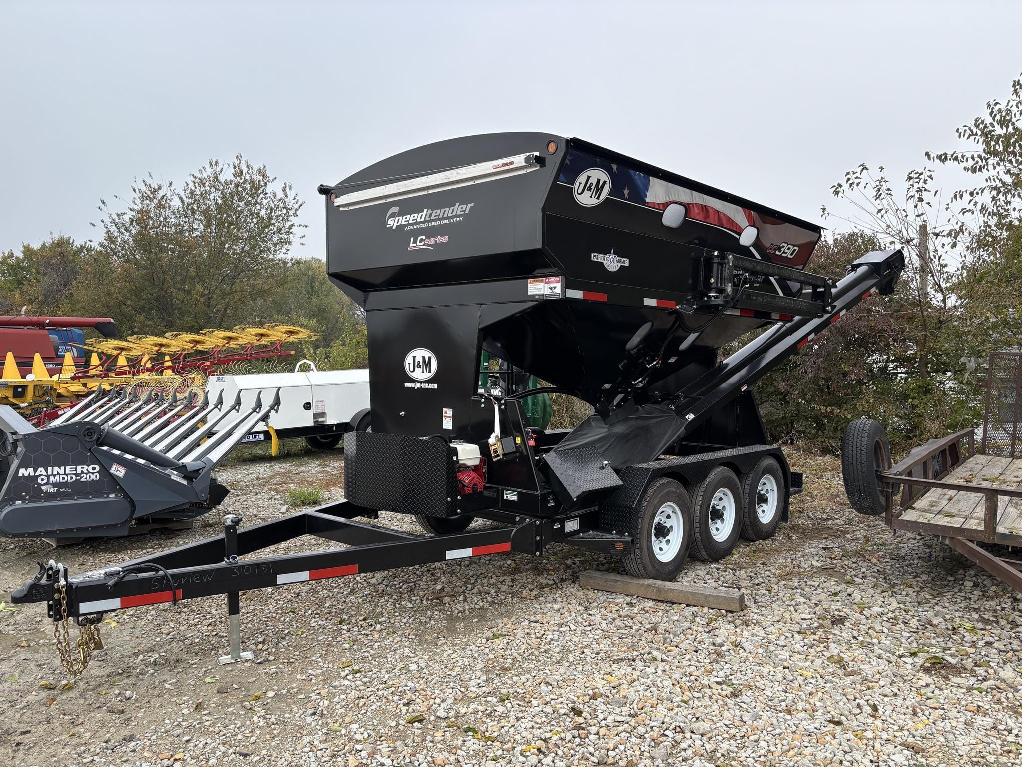 2026 J&M LC390 Equipment Image0