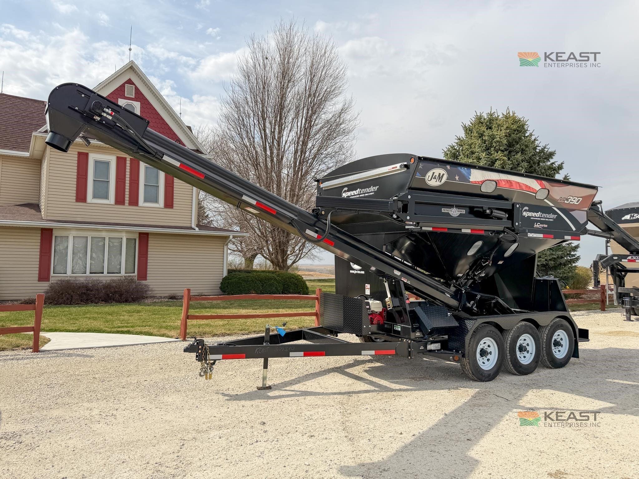 2026 J&M LC390 Equipment Image0