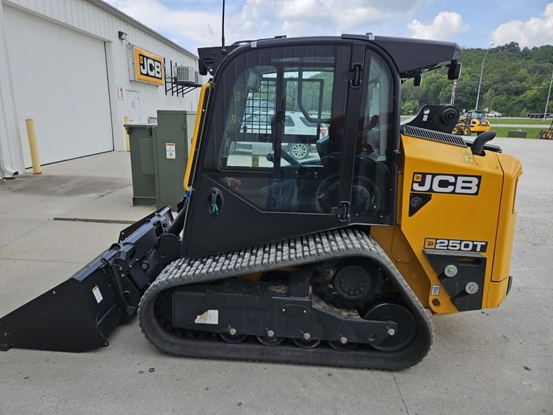 2026 JCB 250T Equipment Image0