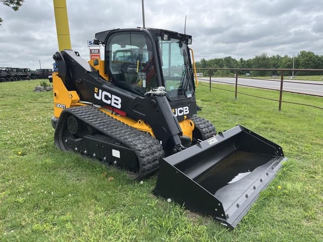 Image of JCB 300T equipment image 2