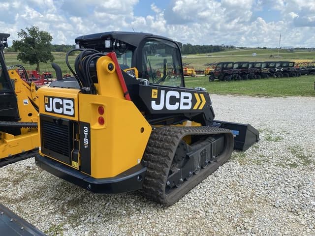 Image of JCB 3TS-8T equipment image 3