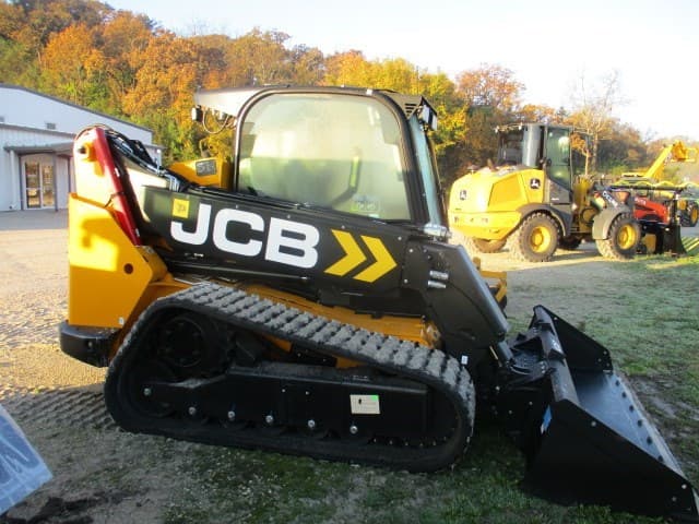 Image of JCB 3TS-8T equipment image 1