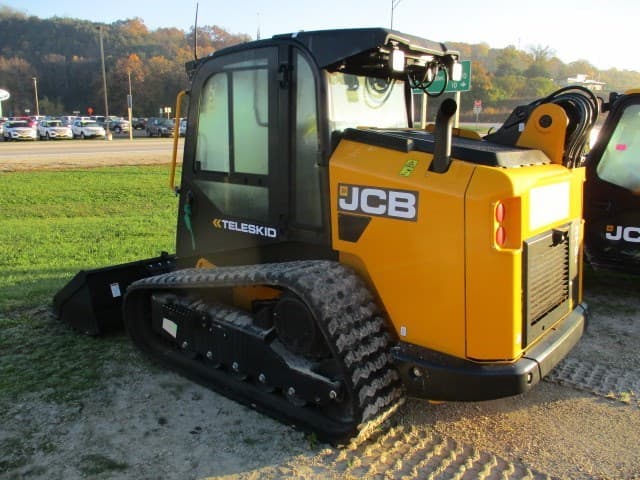 Image of JCB 3TS-8T equipment image 2