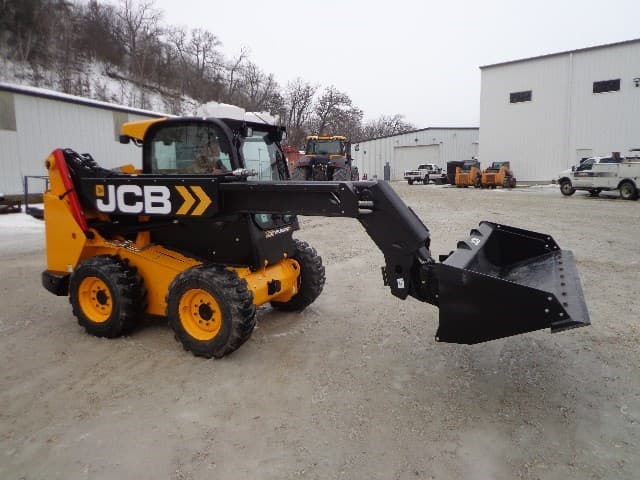 Image of JCB 3TS-8W equipment image 2