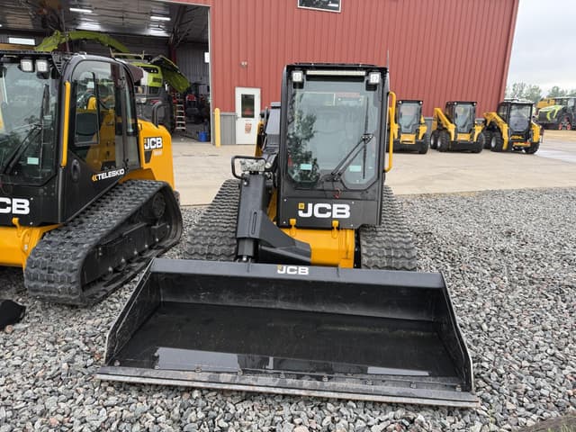 Image of JCB 400T equipment image 2