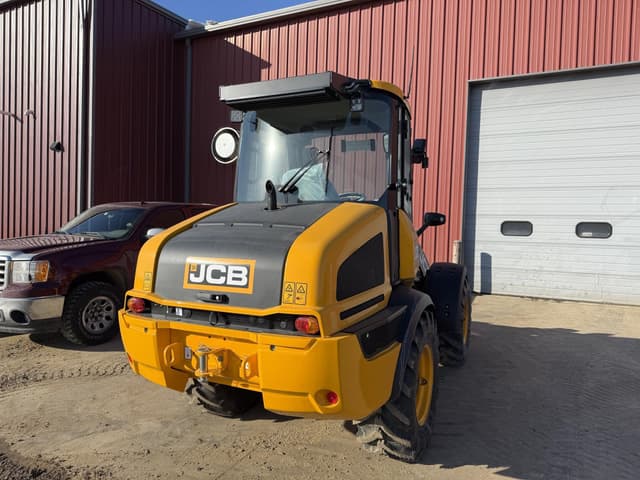 Image of JCB 409 Agri equipment image 2