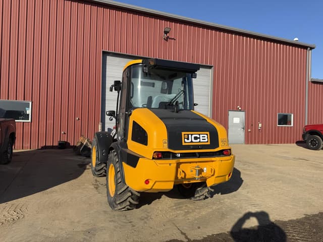 Image of JCB 409 Agri equipment image 4