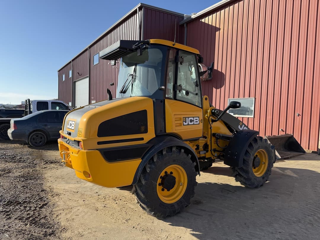 Image of JCB 409 Agri Primary image