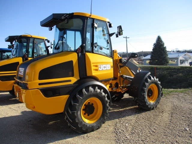 Image of JCB 409 equipment image 4