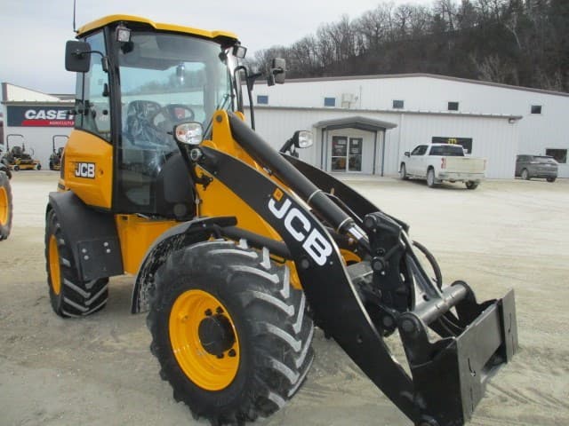 Image of JCB 409 equipment image 1