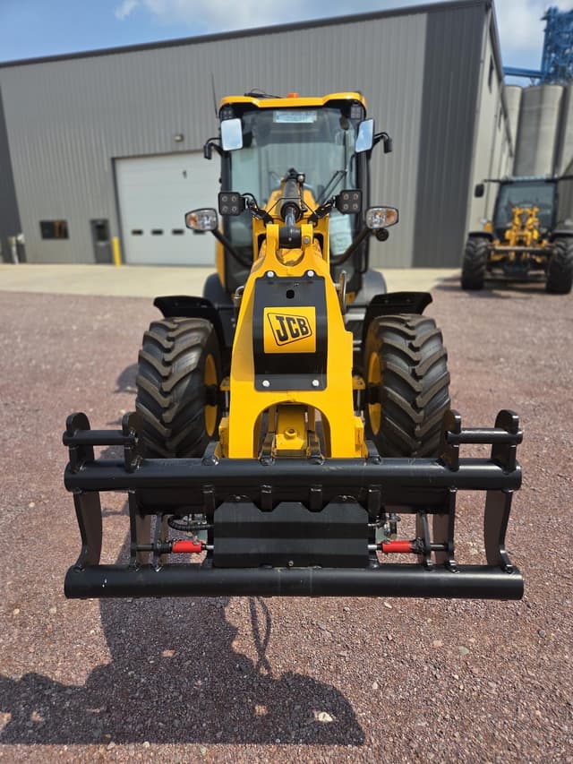 Image of JCB TM220 Agri equipment image 2