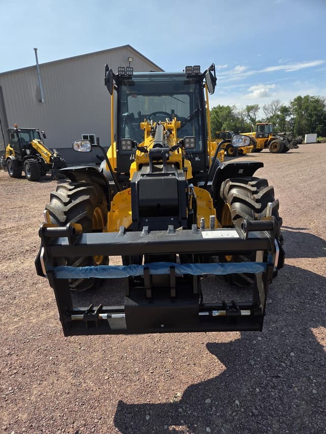 Image of JCB TM320 Agri equipment image 4