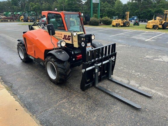 Image of JLG AG519 equipment image 3