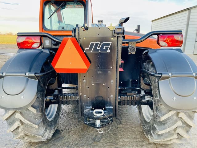Image of JLG AG823 equipment image 3
