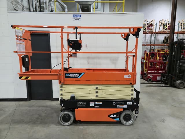 Image of JLG ES2632 equipment image 1