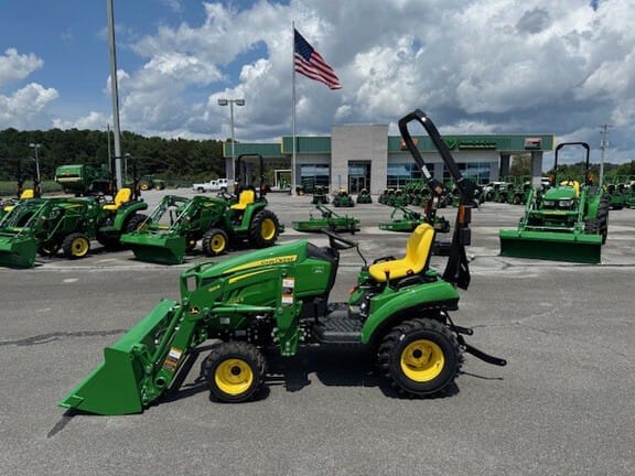 2026 John Deere 1023E Equipment Image0