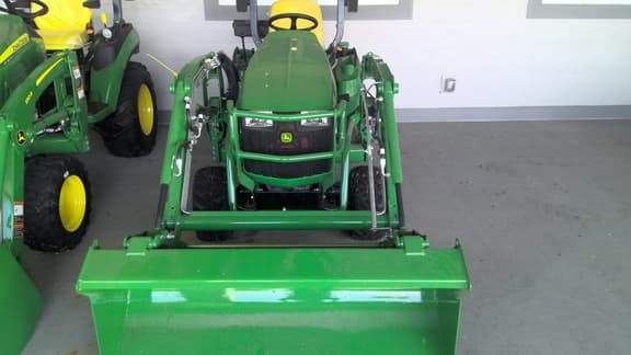 Image of John Deere 1023E equipment image 1