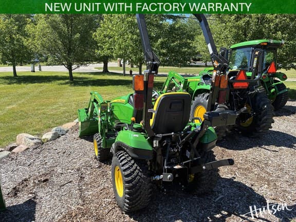 Image of John Deere 1023E equipment image 3