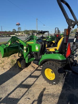 Image of John Deere 1023E equipment image 1