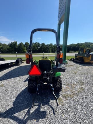 Image of John Deere 1023E equipment image 4
