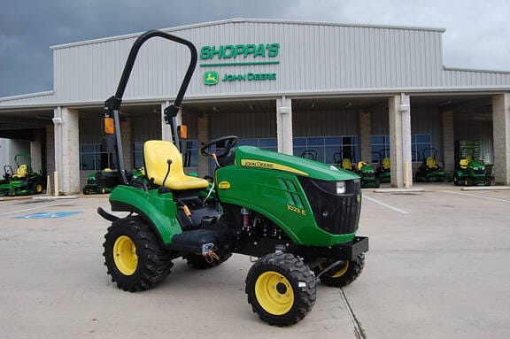 2026 John Deere 1023E Equipment Image0