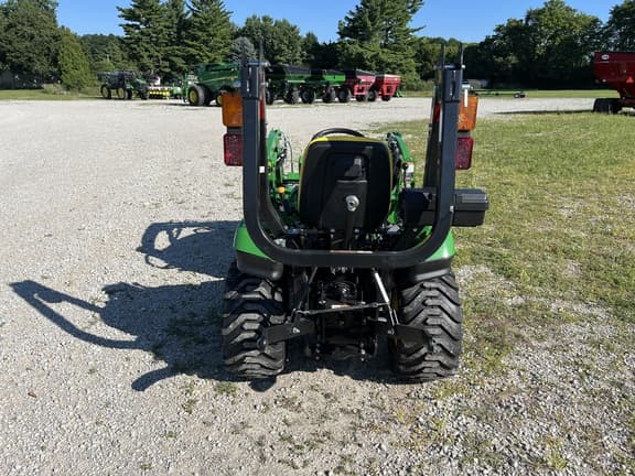 Image of John Deere 1023E equipment image 2