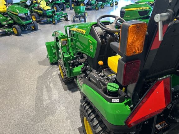 Image of John Deere 1025R equipment image 4