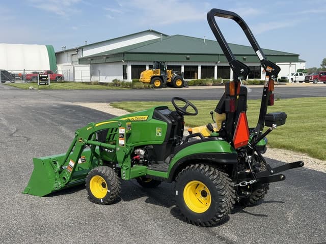 Image of John Deere 1025R equipment image 1