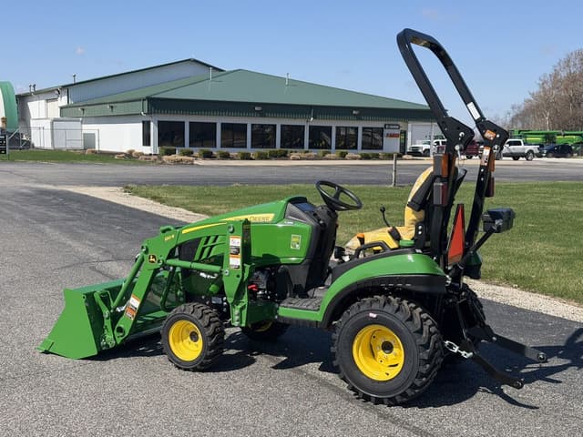 Image of John Deere 1025R equipment image 1