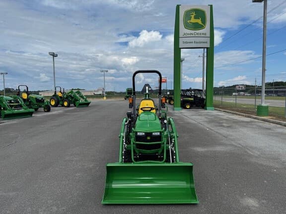 Image of John Deere 1025R equipment image 3