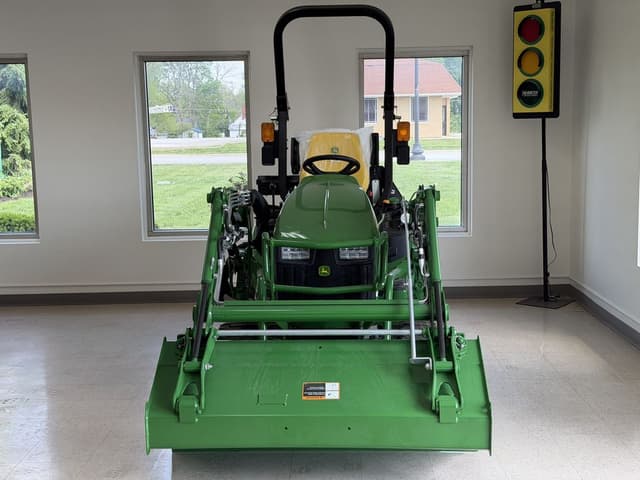 Image of John Deere 1025R equipment image 1