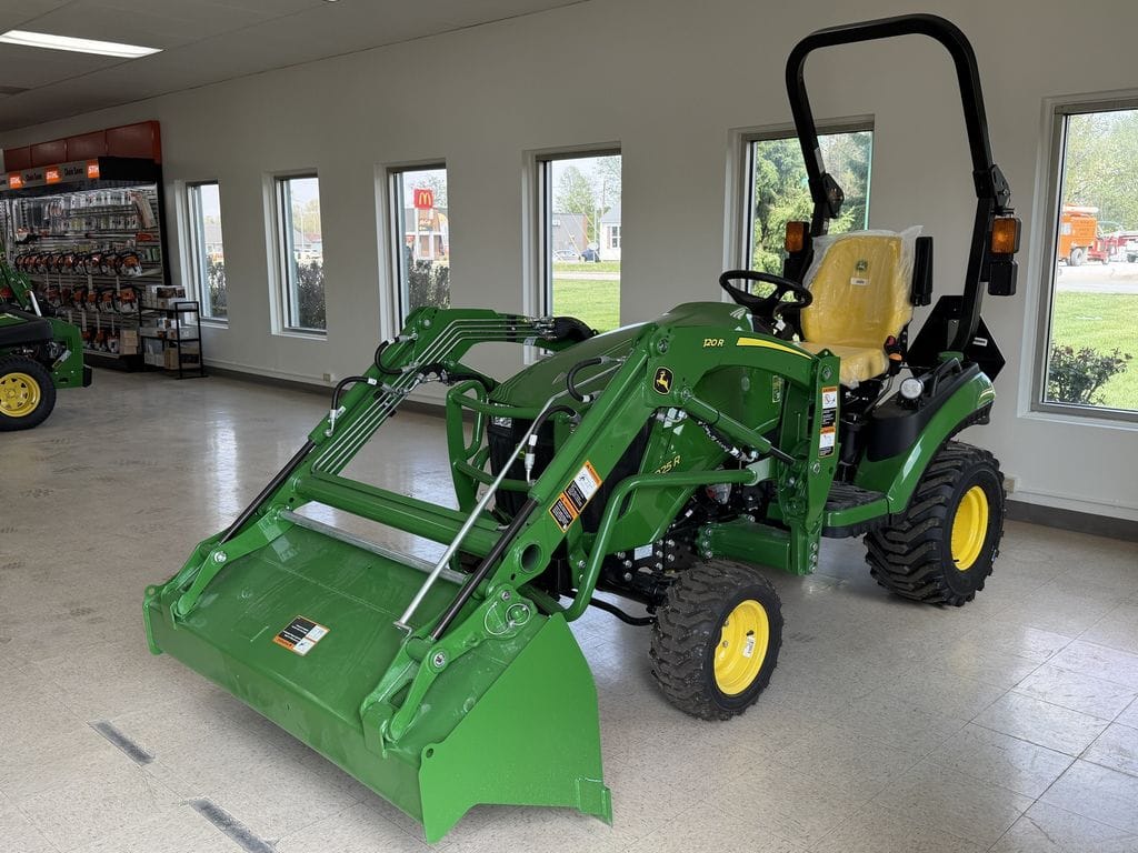 2026 John Deere 1025R Equipment Image0