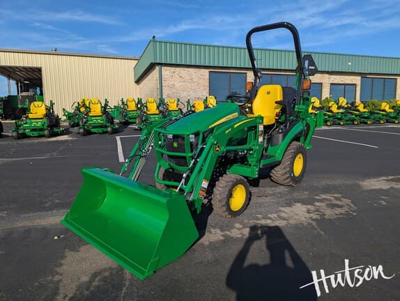 Image of John Deere 1025R equipment image 2
