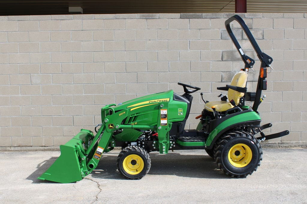 2026 John Deere 1025R Equipment Image0