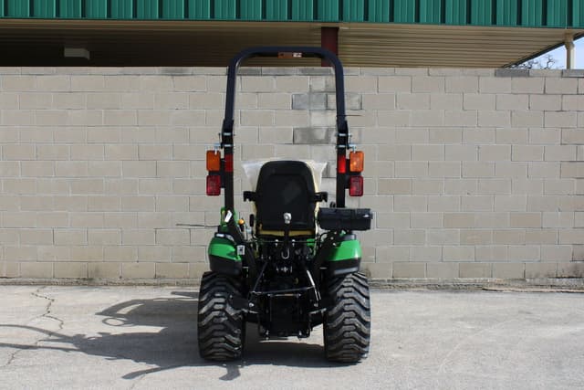 Image of John Deere 1025R equipment image 3