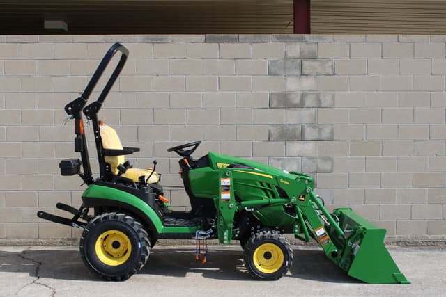 Image of John Deere 1025R equipment image 1