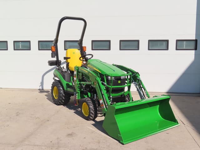 Image of John Deere 1025R equipment image 1