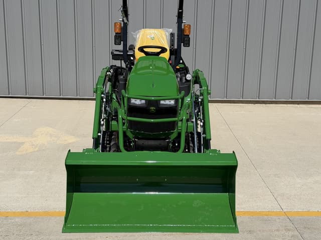 Image of John Deere 1025R equipment image 1